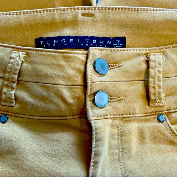 Soft & cozy gold stretch pants - Picture 2 of 3